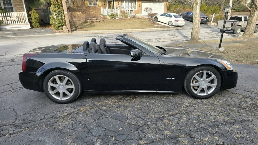2006 Cadillac XLR - Image 2 of 22