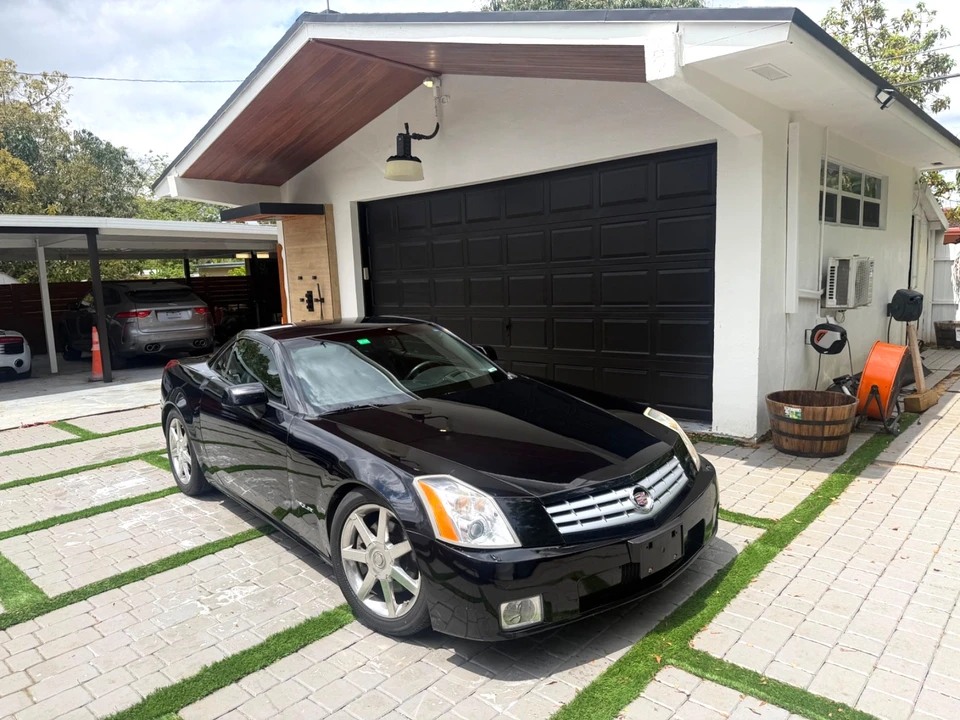 2006 Cadillac XLR - Image 4 of 21