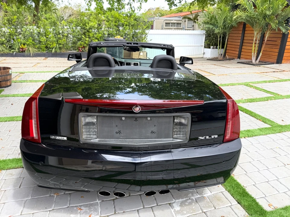 2006 Cadillac XLR - Image 20 of 21