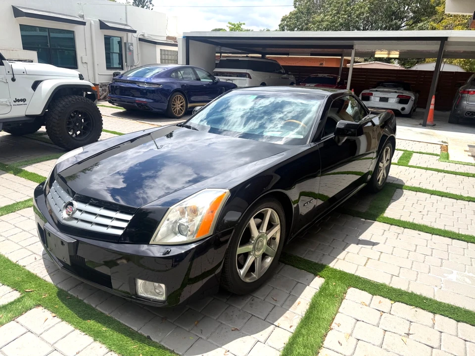 2006 Cadillac XLR - Image 15 of 21
