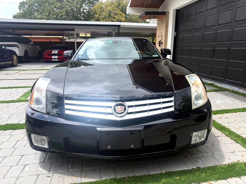 2006 Cadillac XLR - Image 14 of 21