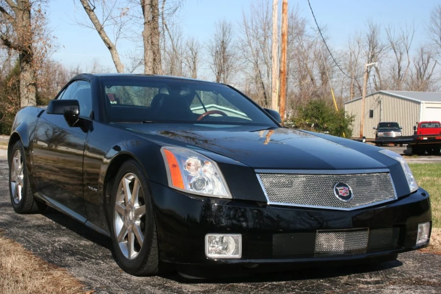 2006 Cadillac XLR - Image 2 of 8