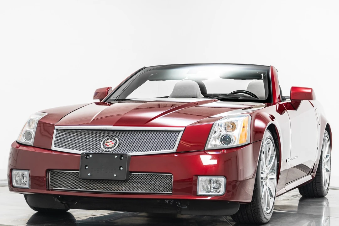 2006 Cadillac XLR-V - Image 5 of 12