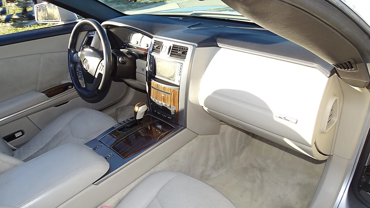2006 Cadillac XLR-V - Image 21 of 21
