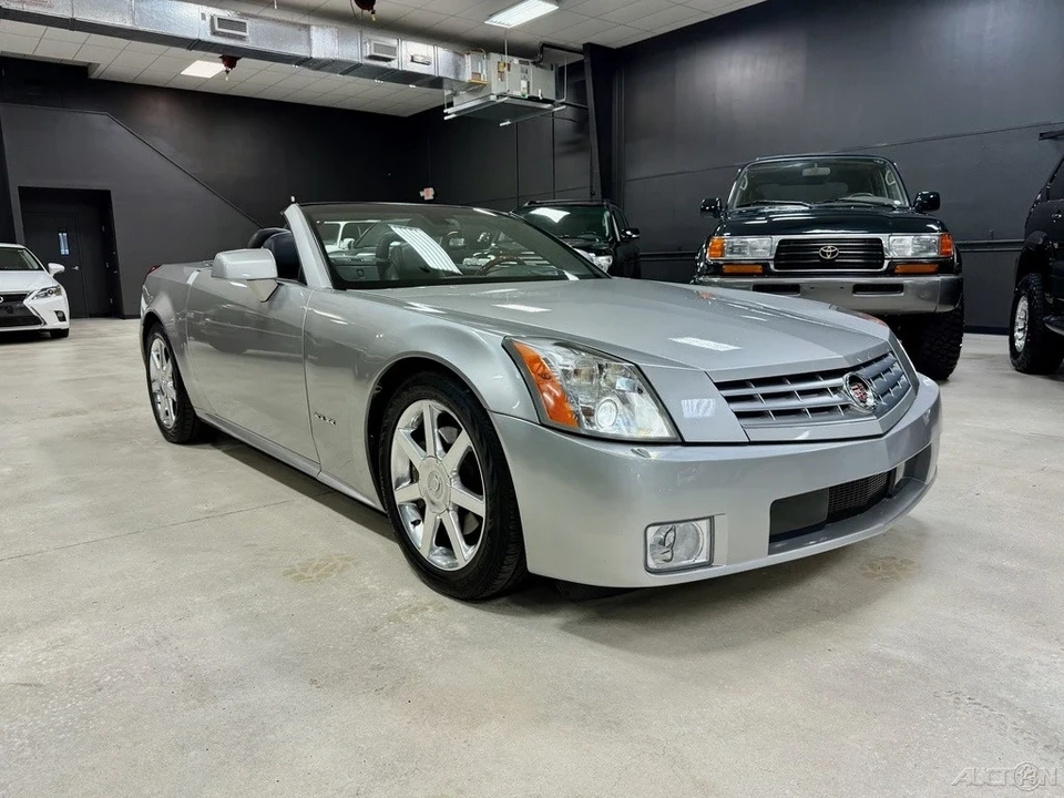 2006 Cadillac XLR - Image 7 of 12