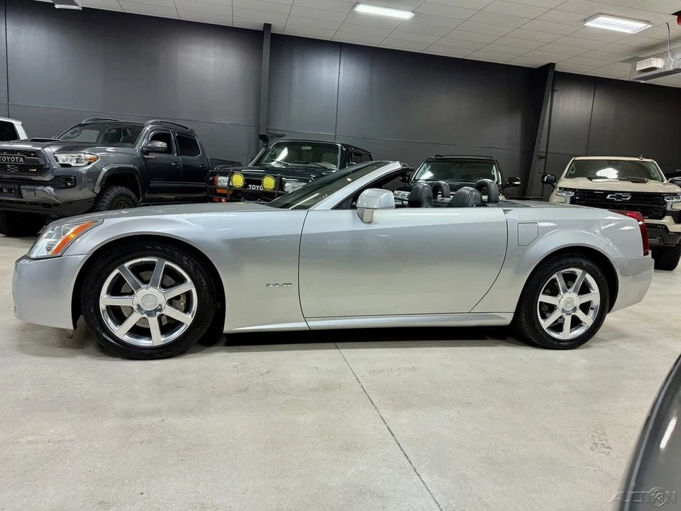 2006 Cadillac XLR - Image 2 of 12