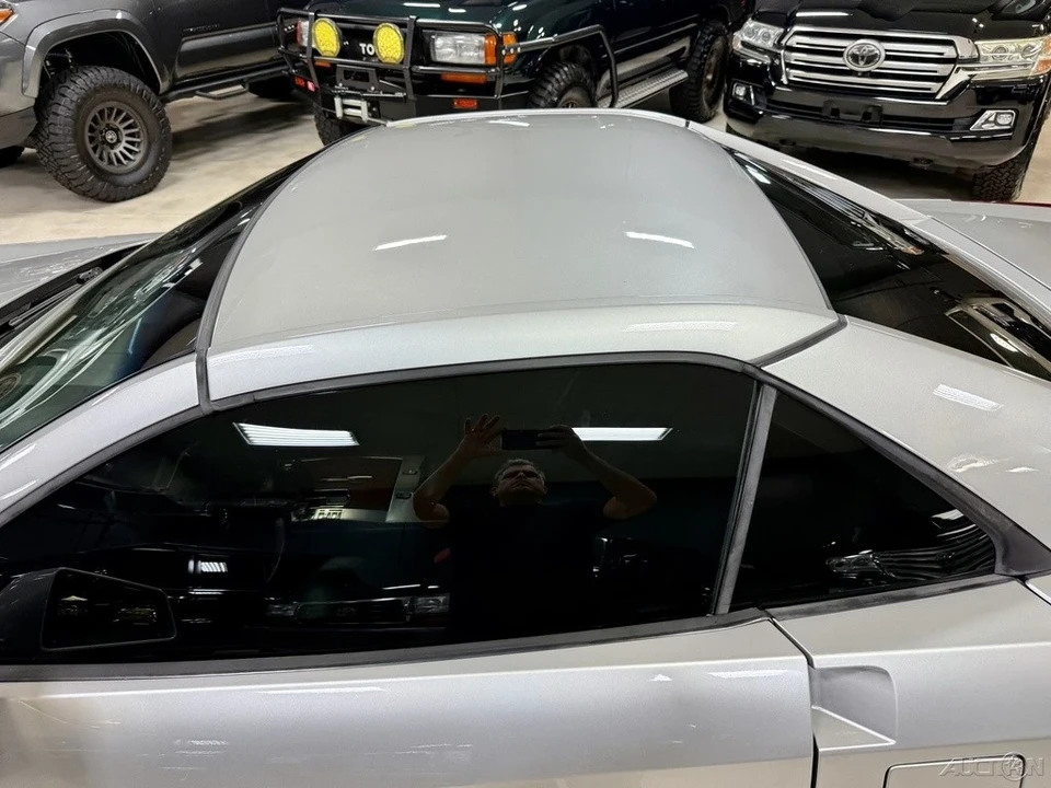 2006 Cadillac XLR - Image 10 of 12