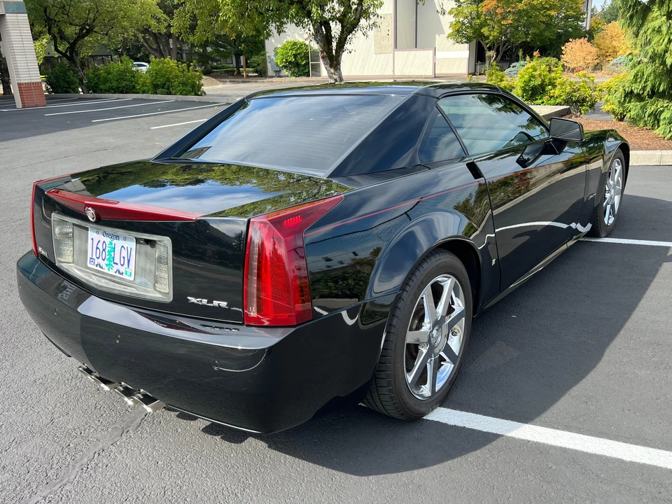 2006 Cadillac XLR - Image 13 of 31