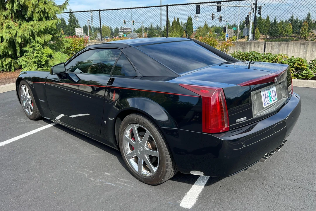2006 Cadillac XLR - Image 4 of 31