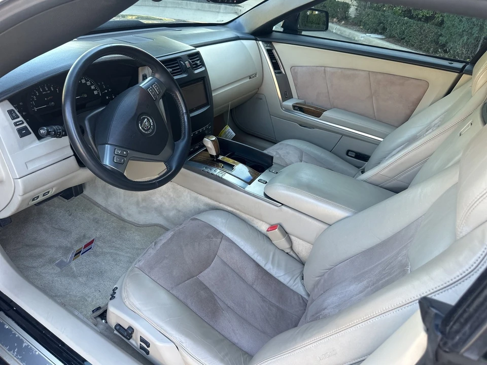 2006 Cadillac XLR-V - Image 7 of 7