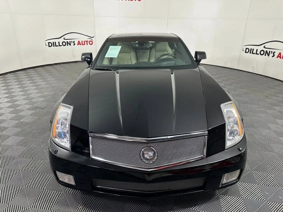 2006 Cadillac XLR-V - Image 12 of 20