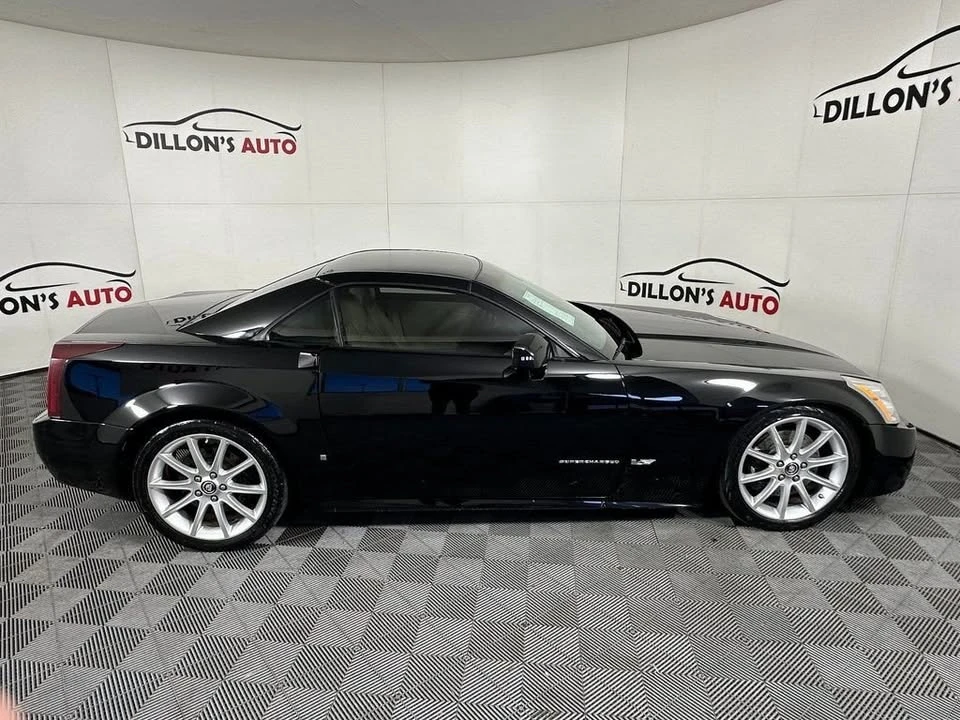 2006 Cadillac XLR-V - Image 10 of 20