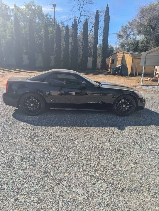 2006 Cadillac XLR-V - Image 9 of 10