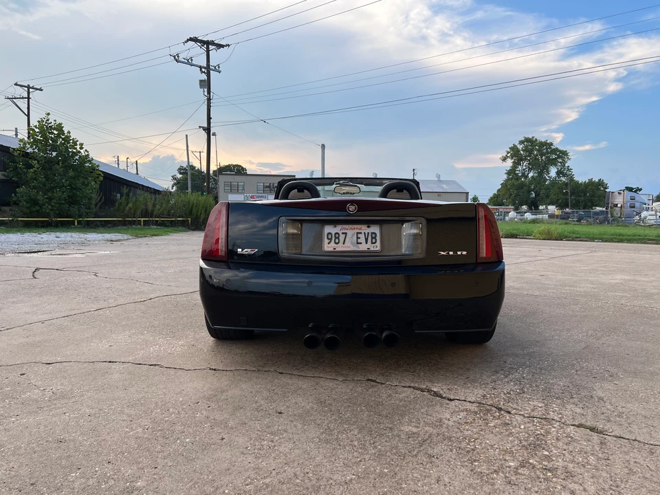 2006 Cadillac XLR-V - Image 17 of 31