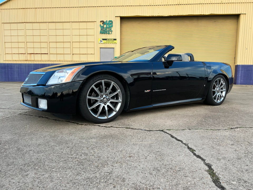 2006 Cadillac XLR-V - Image 9 of 31