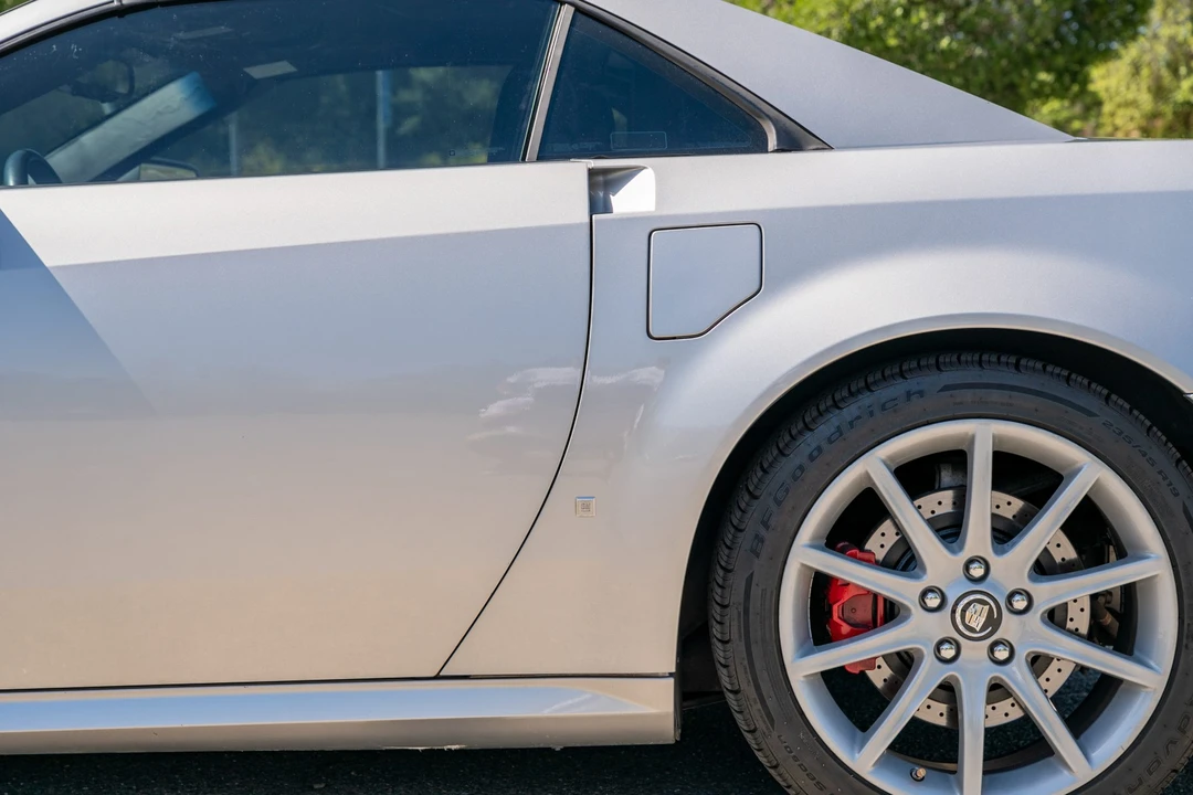 2006 Cadillac XLR-V - Image 24 of 31