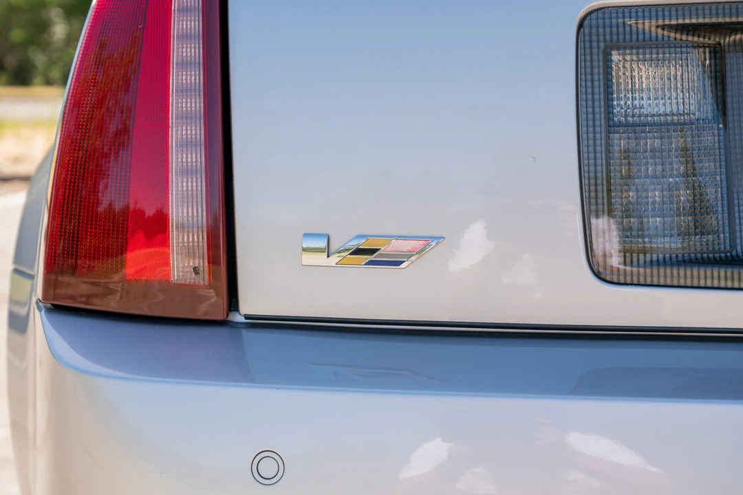 2006 Cadillac XLR-V - Image 28 of 31