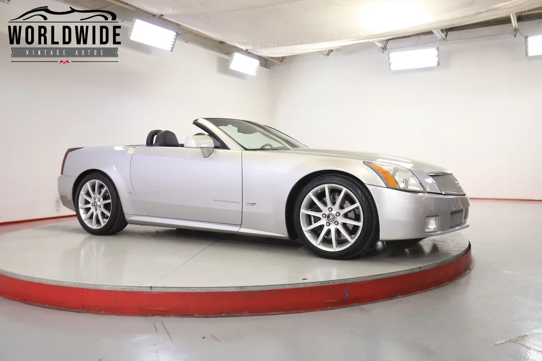 2006 Cadillac XLR-V - Image 2 of 12