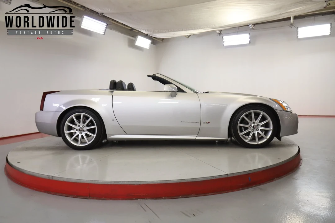 2006 Cadillac XLR-V - Image 4 of 12