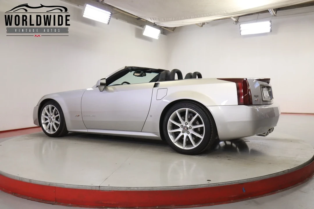 2006 Cadillac XLR-V - Image 5 of 12