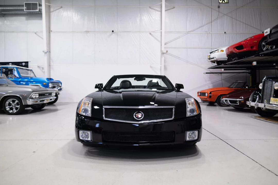2006 Cadillac XLR-V - Image 7 of 31