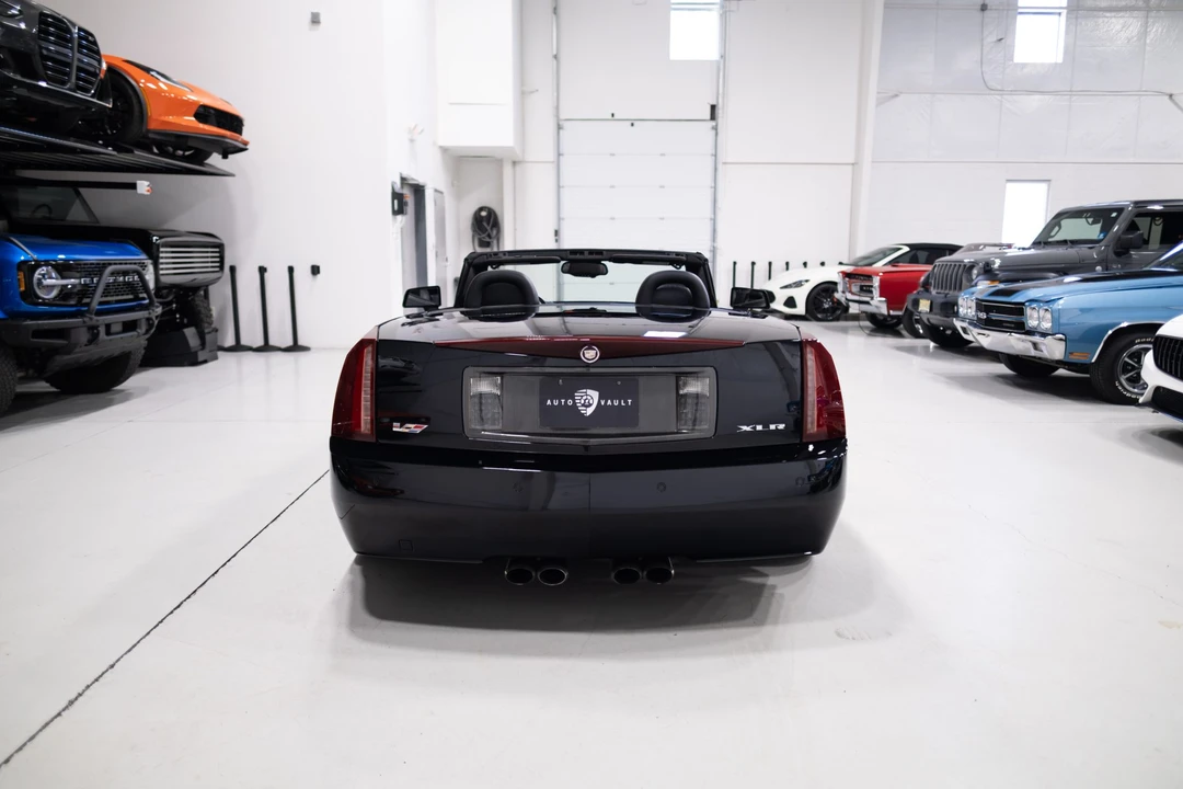 2006 Cadillac XLR-V - Image 14 of 31