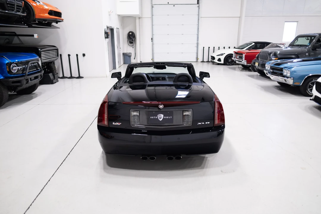 2006 Cadillac XLR-V - Image 15 of 31