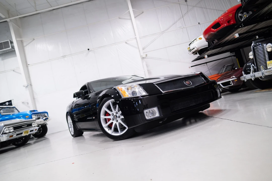 2006 Cadillac XLR-V - Image 27 of 31