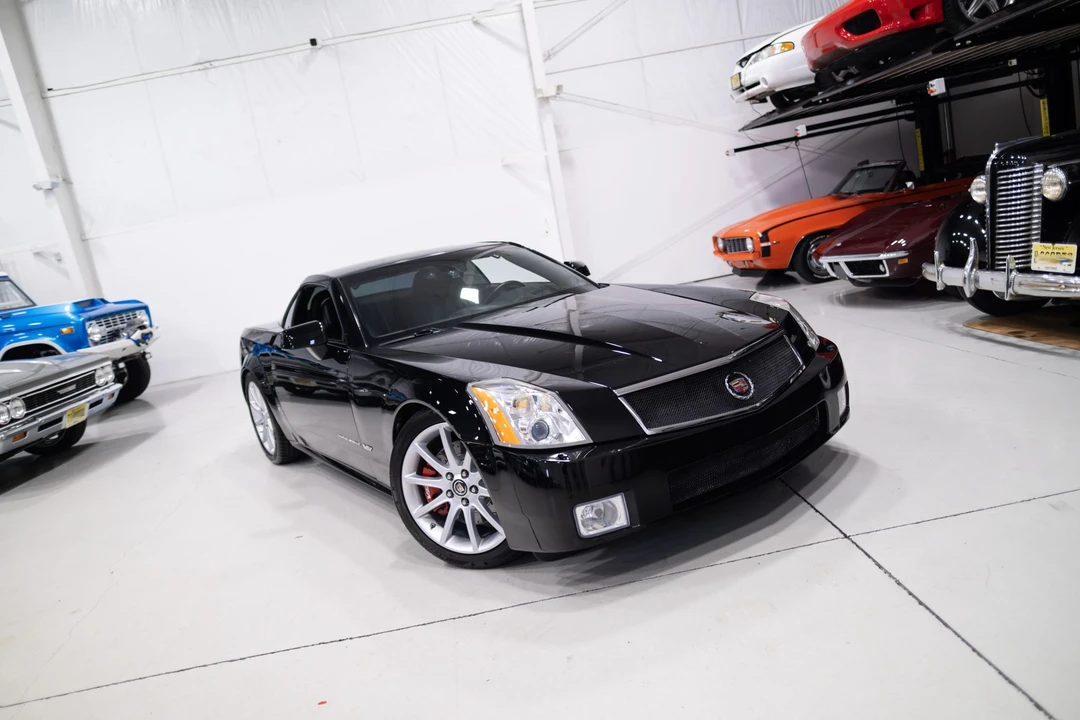 2006 Cadillac XLR-V - Image 26 of 31
