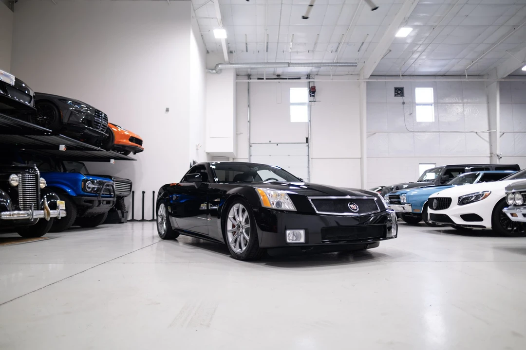 2006 Cadillac XLR-V - Image 23 of 31