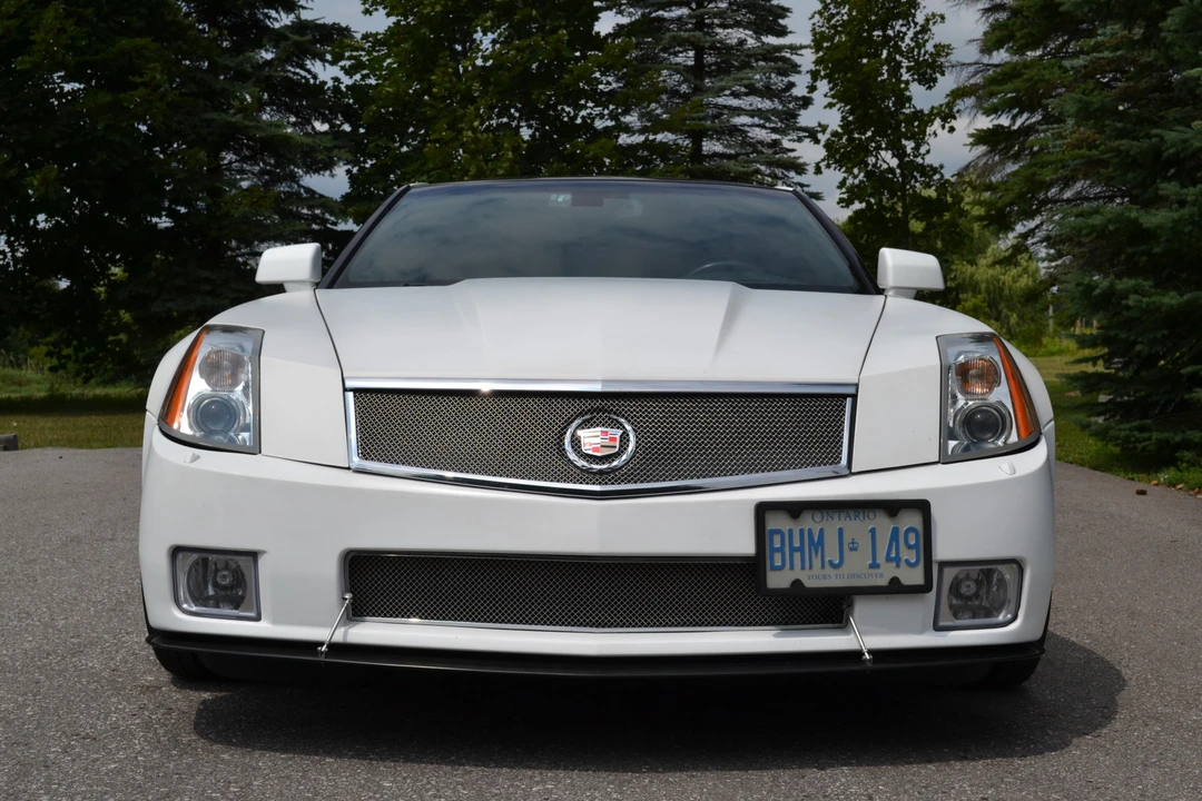 2006 Cadillac XLR-V - Image 13 of 31