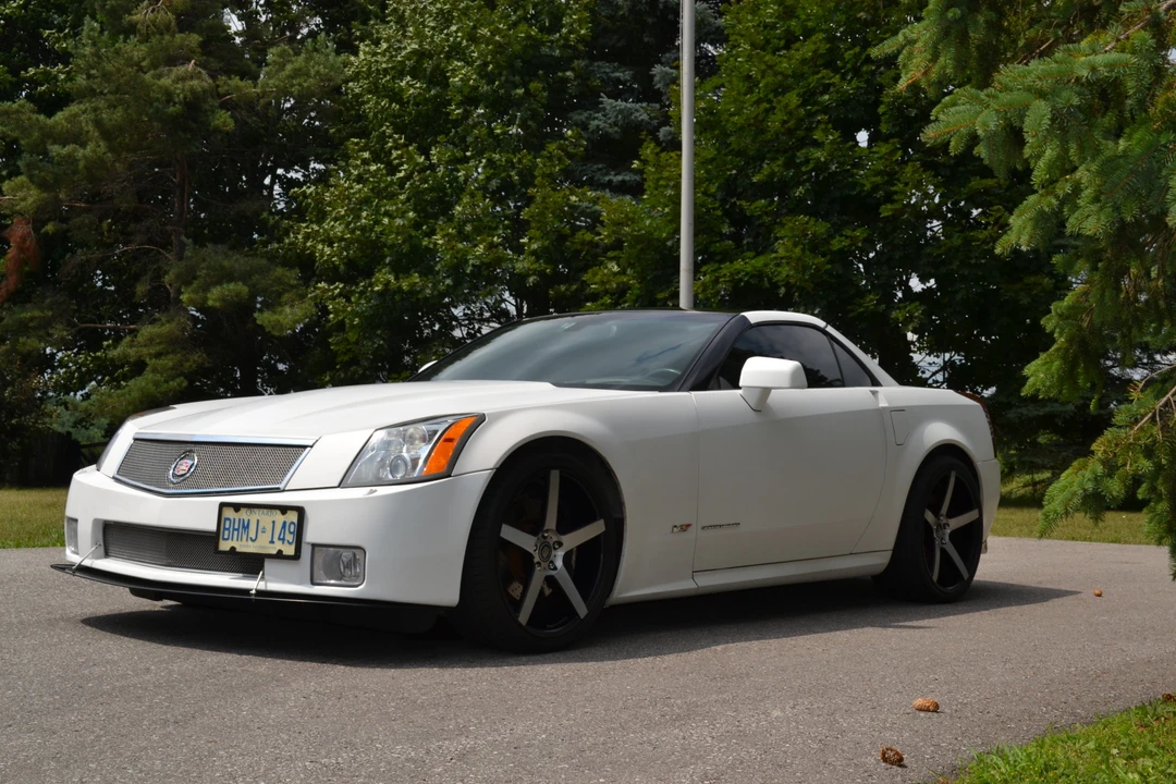 2006 Cadillac XLR-V - Image 17 of 31