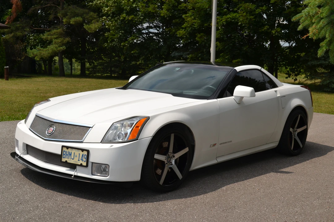 2006 Cadillac XLR-V - Image 18 of 31