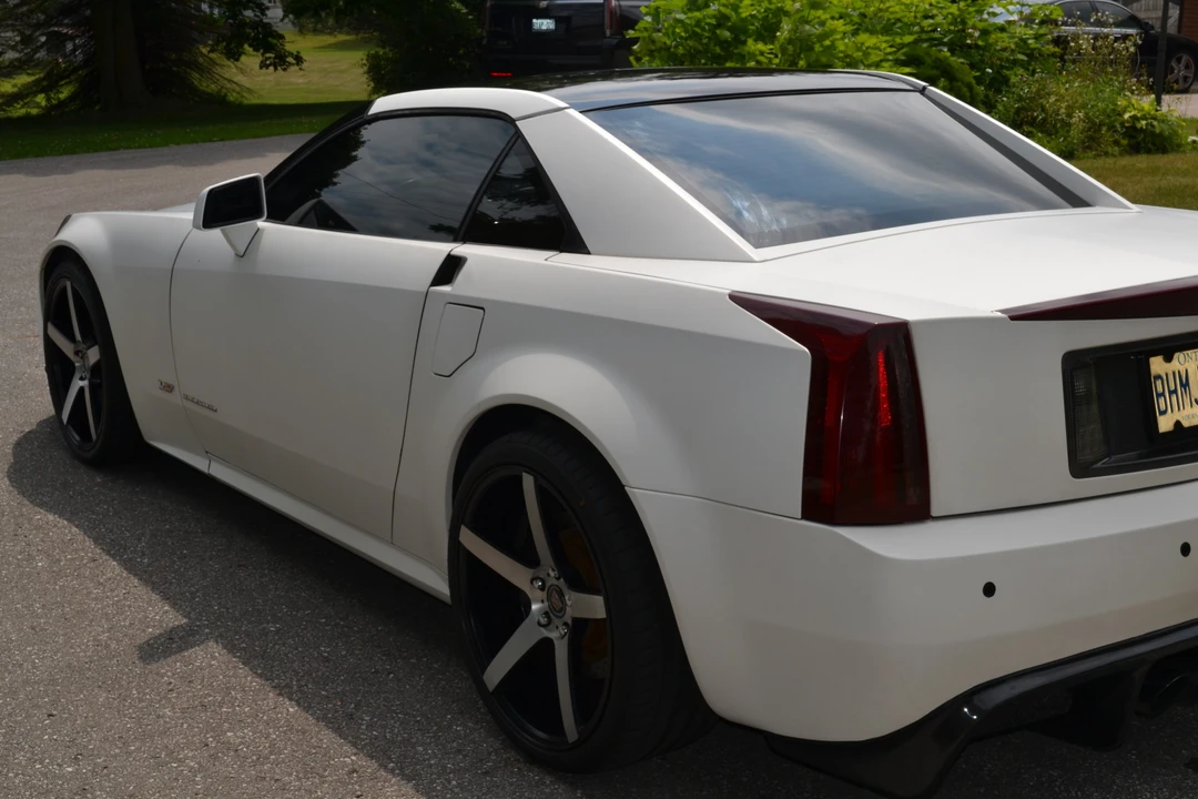 2006 Cadillac XLR-V - Image 19 of 31