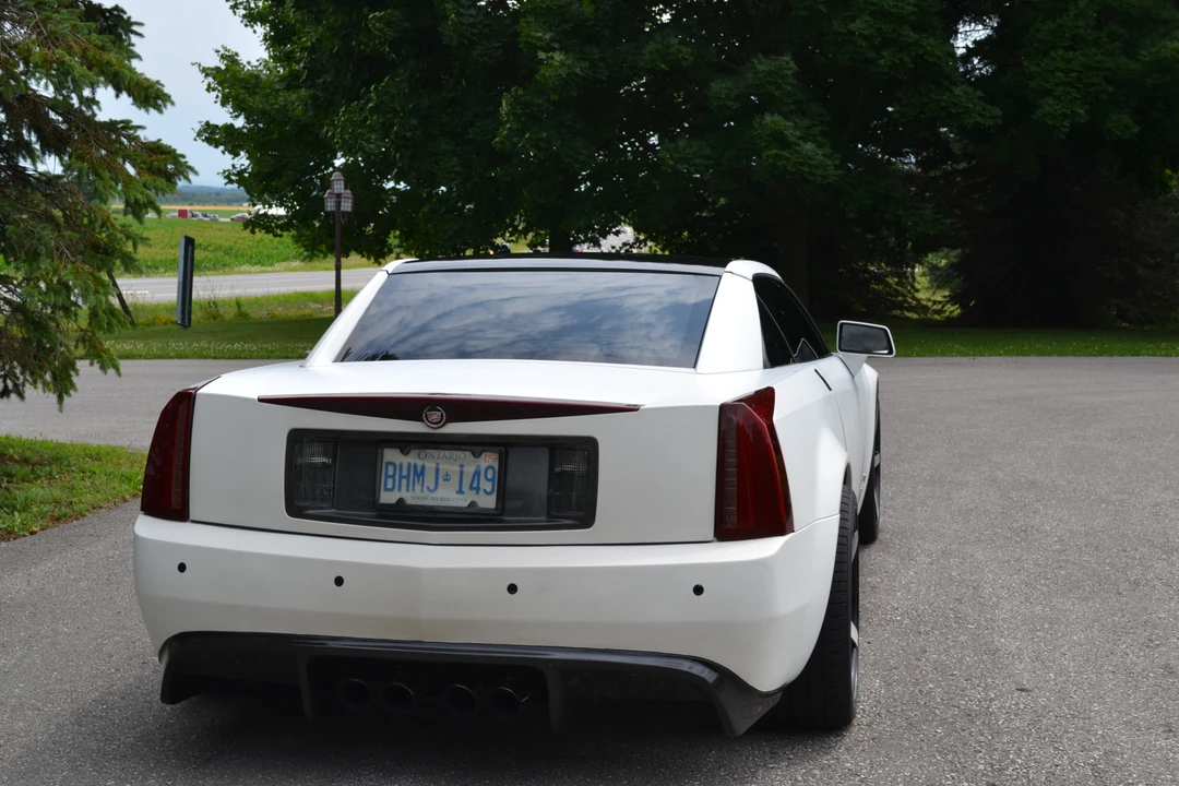 2006 Cadillac XLR-V - Image 25 of 31