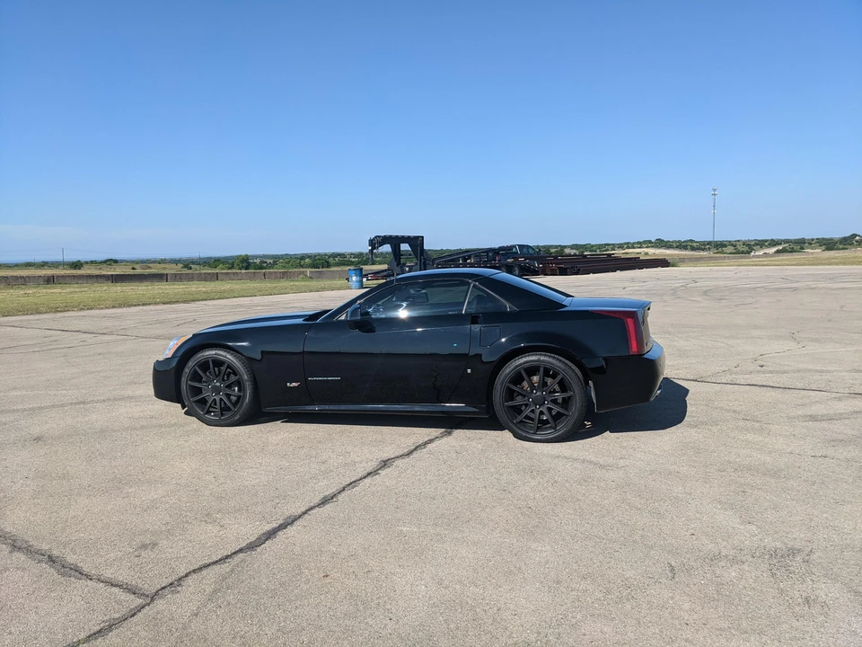 2006 Cadillac XLR-V - Image 9 of 31