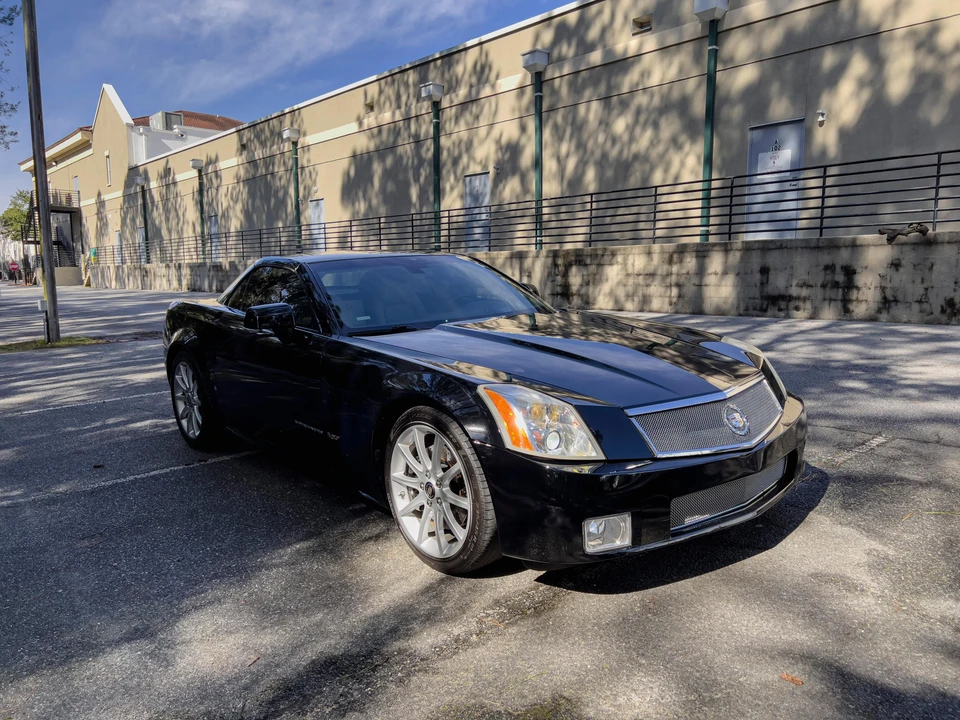 2006 Cadillac XLR-V - Image 26 of 31