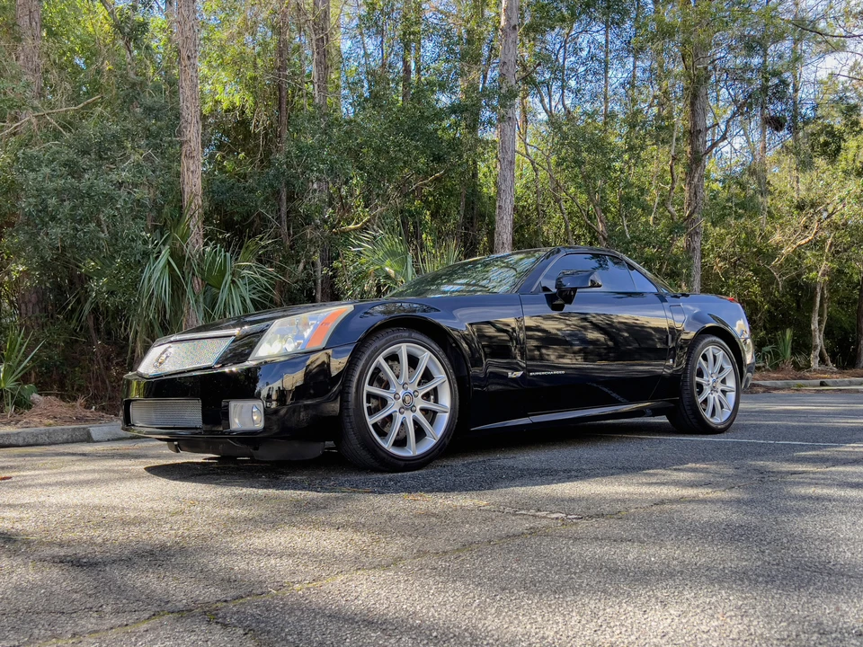 2006 Cadillac XLR-V - Image 21 of 31