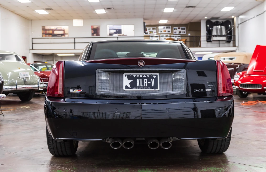2006 Cadillac XLR-V - Image 11 of 31