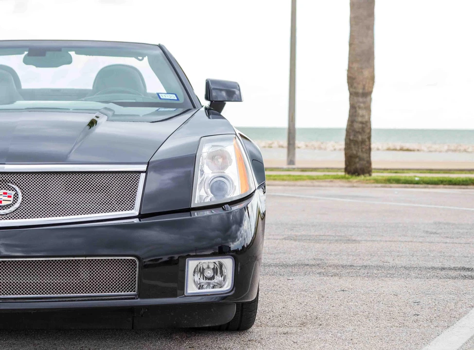 2006 Cadillac XLR-V - Image 23 of 31