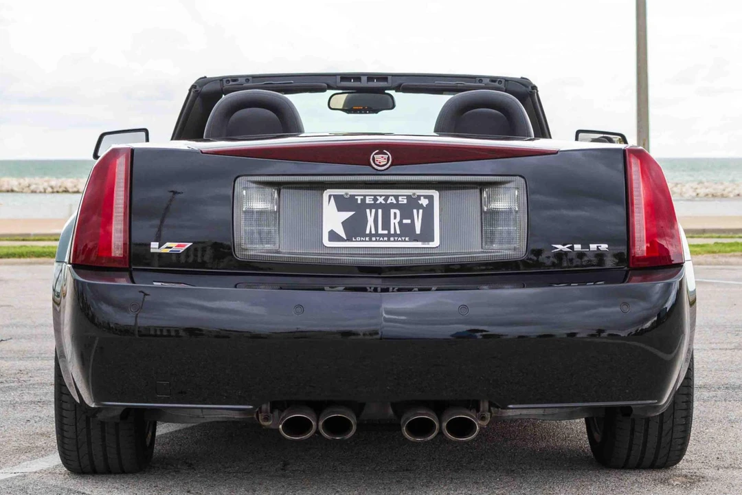 2006 Cadillac XLR-V - Image 5 of 31