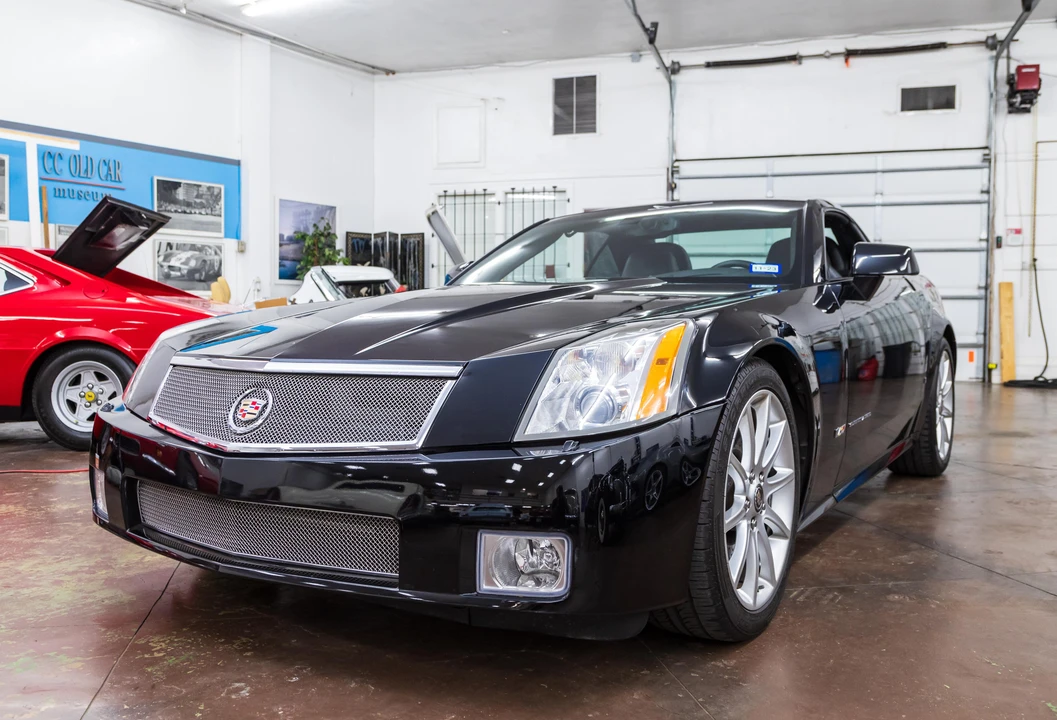2006 Cadillac XLR-V - Image 7 of 31