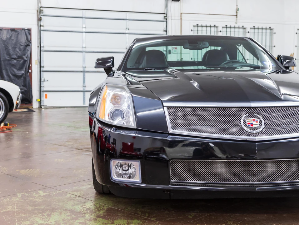2006 Cadillac XLR-V - Image 20 of 31