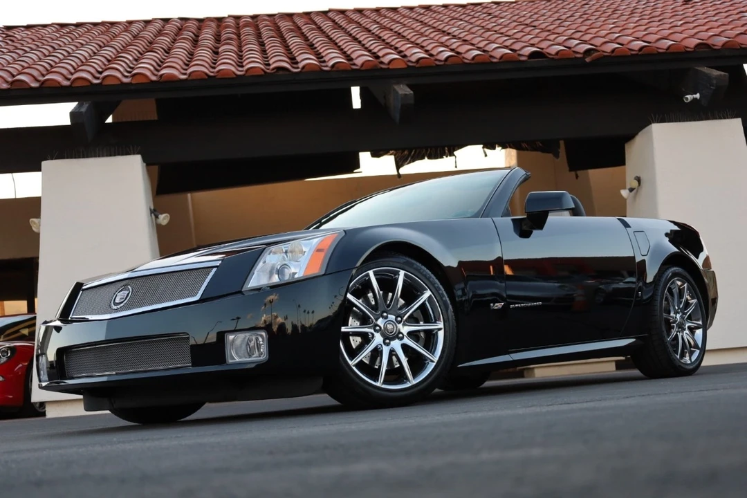 2006 Cadillac XLR-V - Image 4 of 12