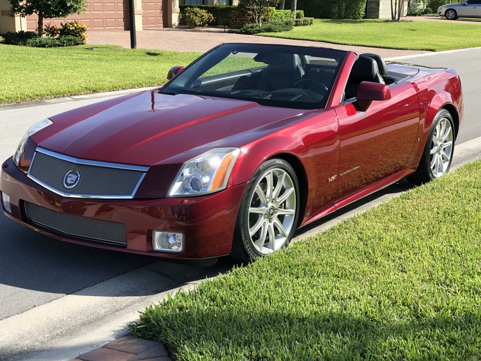 2006 Cadillac XLR-V - Image 3 of 31