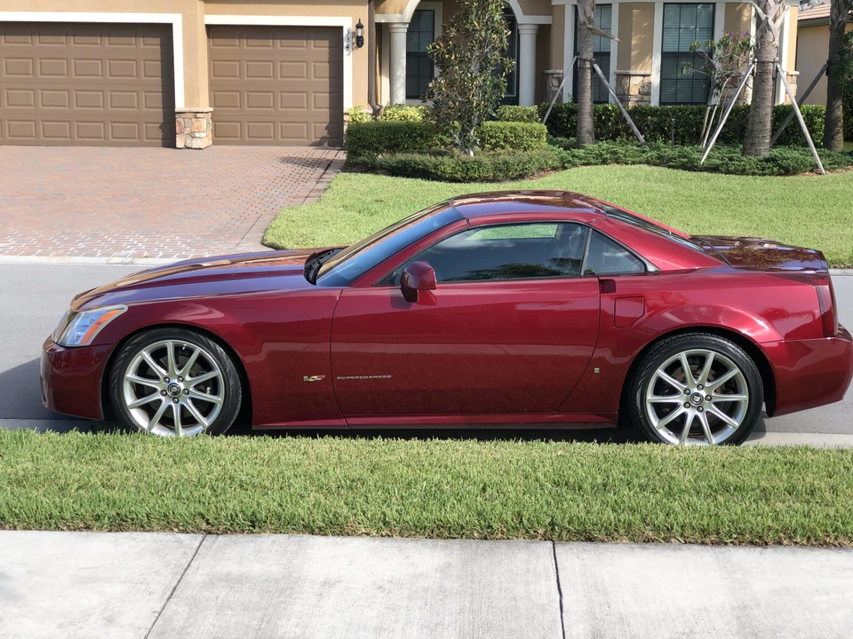 2006 Cadillac XLR-V - Image 5 of 31