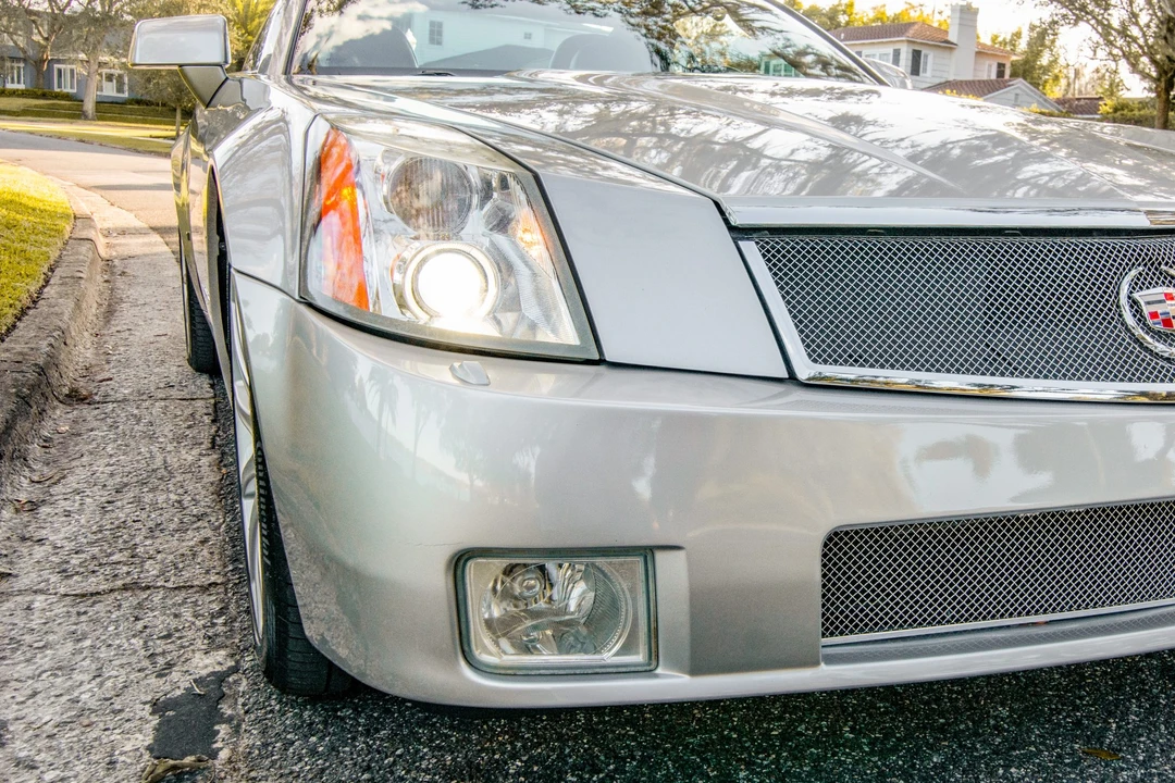 2006 Cadillac XLR-V - Image 23 of 31