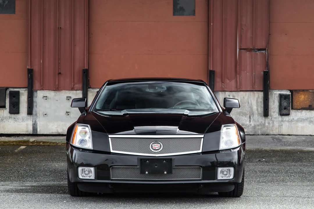 2006 Cadillac XLR-V - Image 11 of 31