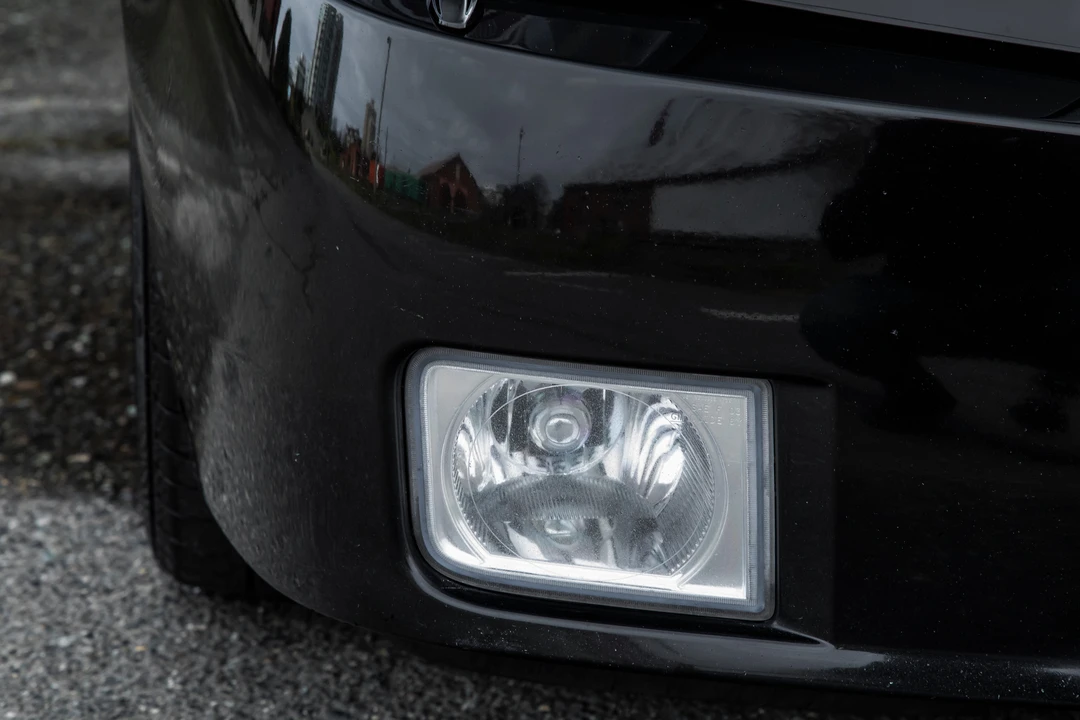 2006 Cadillac XLR-V - Image 16 of 31
