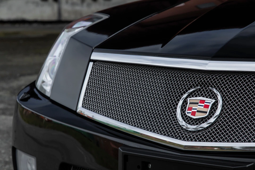 2006 Cadillac XLR-V - Image 19 of 31